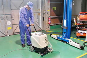 業務用掃除機 | 乾式掃除機、湿式掃除機、乾湿両用掃除機 | 業務用掃除 